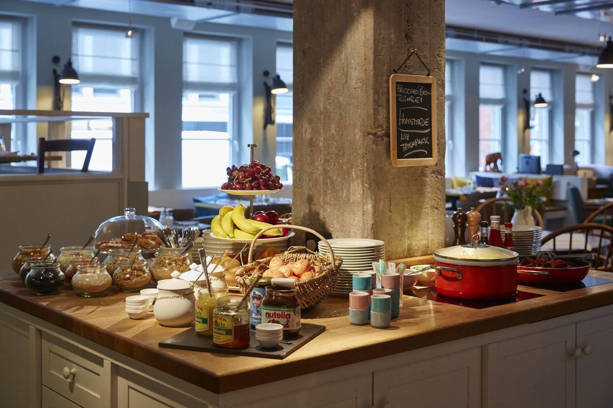 Henri Hotel Hamburg Downtown Екстериор снимка